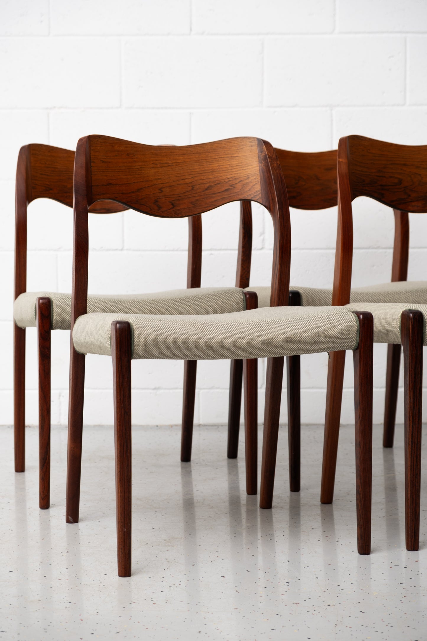 N.O. Møller Model 71 Rosewood, set of 4 (pre-order)