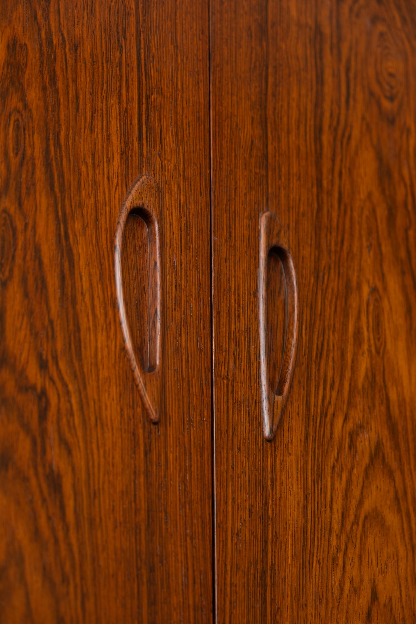 Danish high sideboard in rosewood