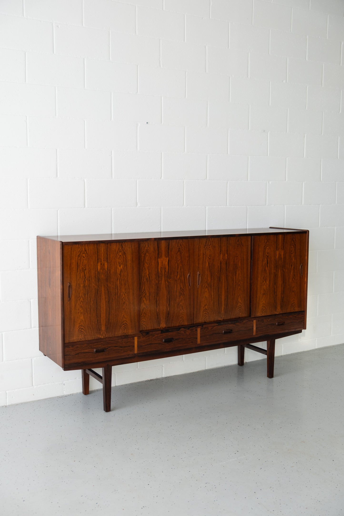 Danish high sideboard in rosewood