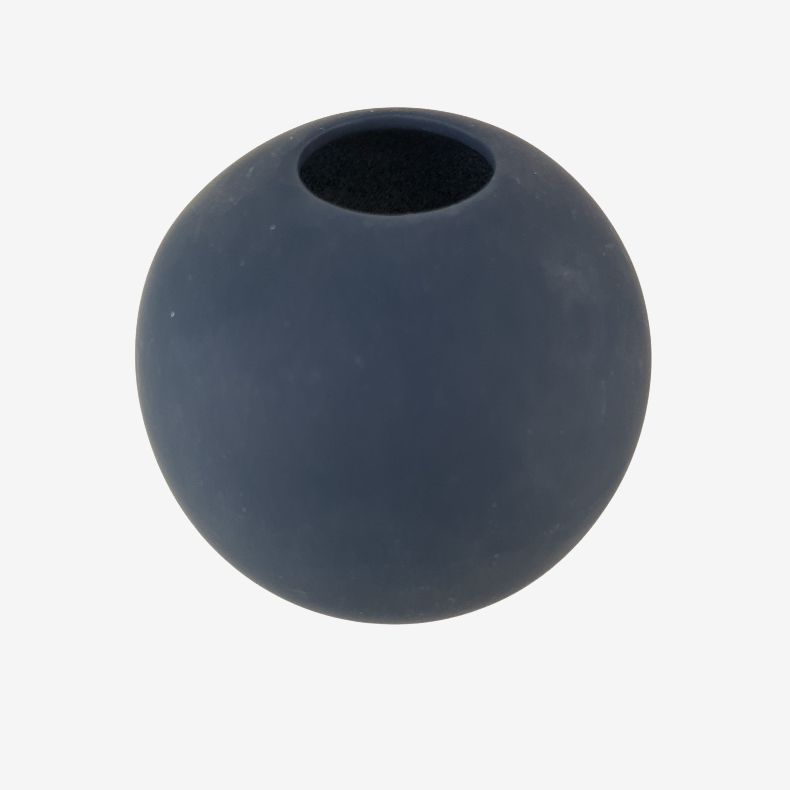 Simple and minimalist vase model “Ball” | Catrine Åberg | Cool design