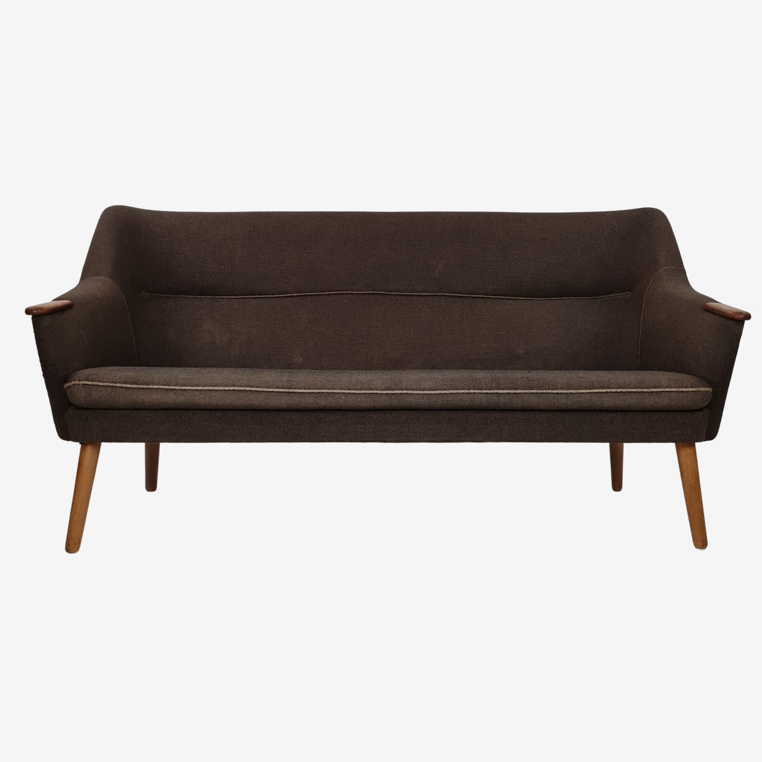 Three-person sofa with teak nails | Danish Furniture Manufacturer | Brown wool and teak